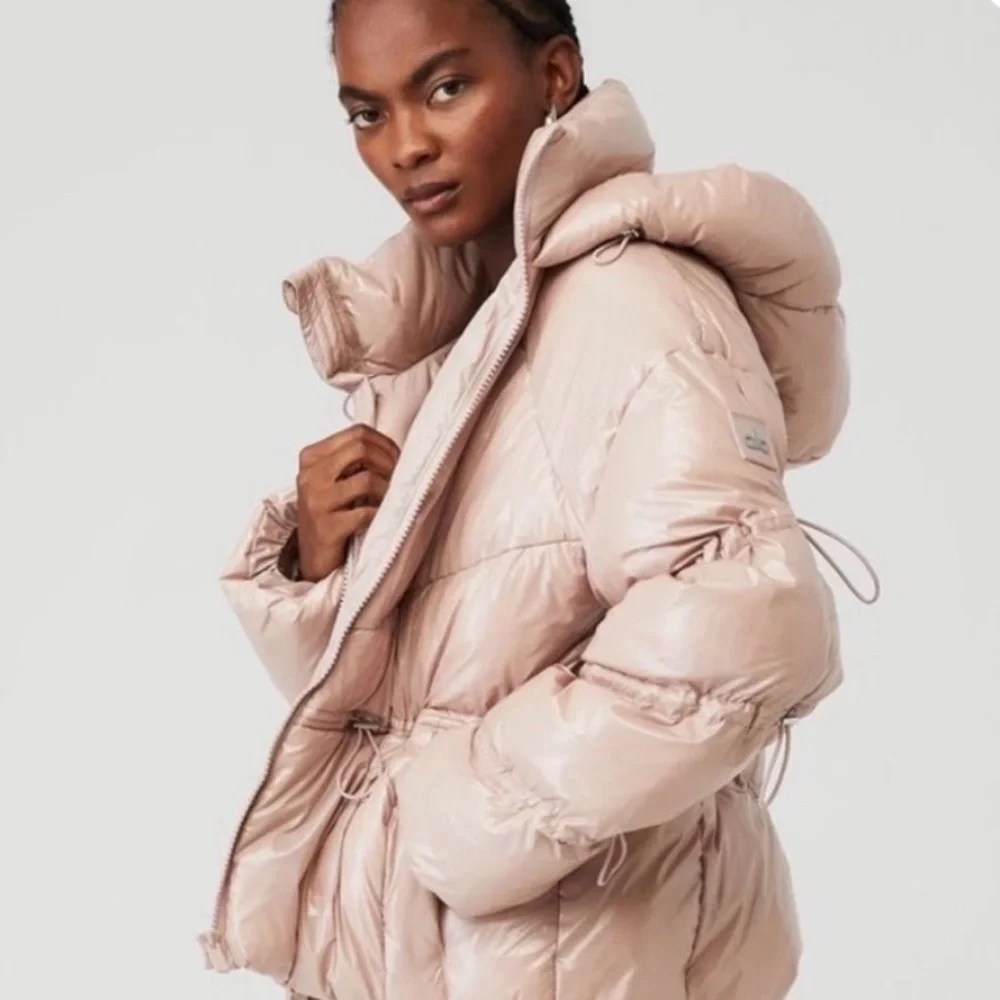 ALO Yoga Quilted Hooded Puffer Coat in Pale Pink